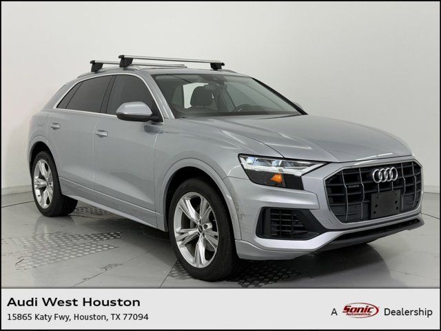 2022 Audi Q8 Premium