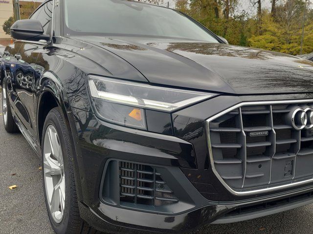 2022 Audi Q8 Premium