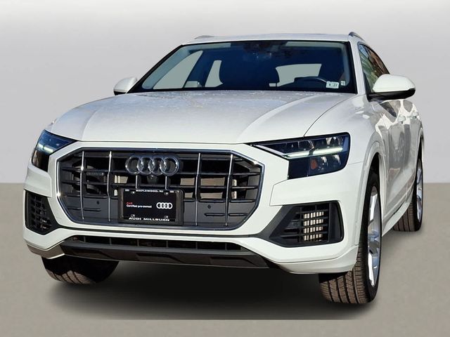 2022 Audi Q8 Premium