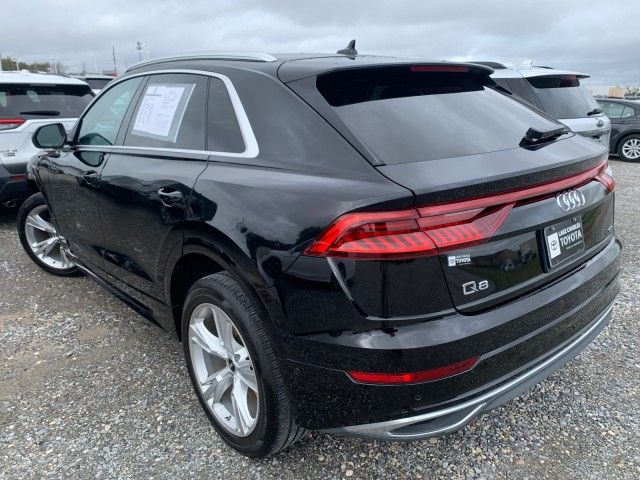 2022 Audi Q8 Premium