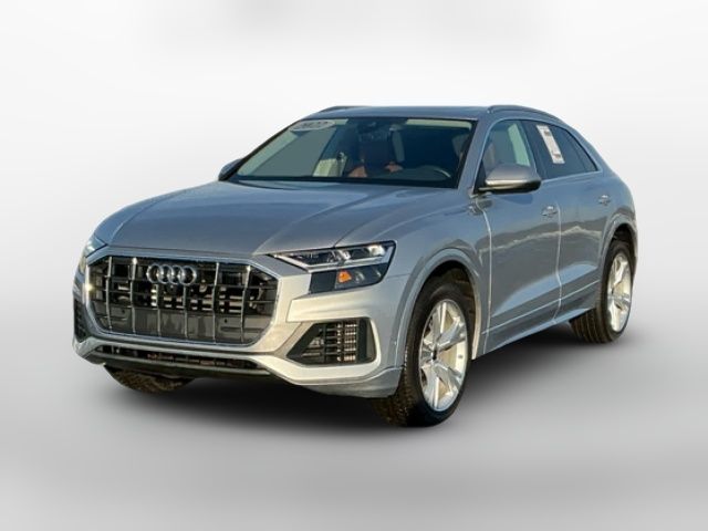 2022 Audi Q8 Premium Plus