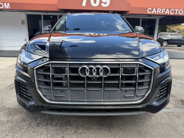 2022 Audi Q8 Premium Plus