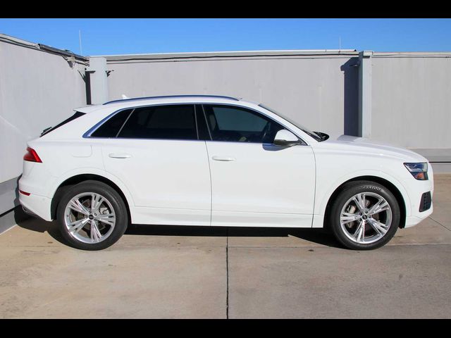 2022 Audi Q8 Premium Plus