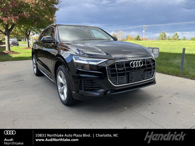 2022 Audi Q8 Premium Plus