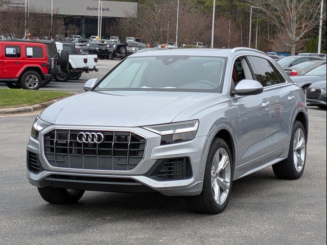 2022 Audi Q8 Premium Plus