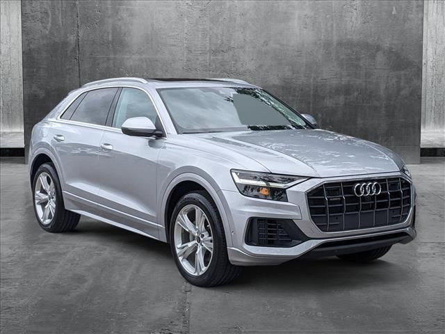 2022 Audi Q8 Premium Plus