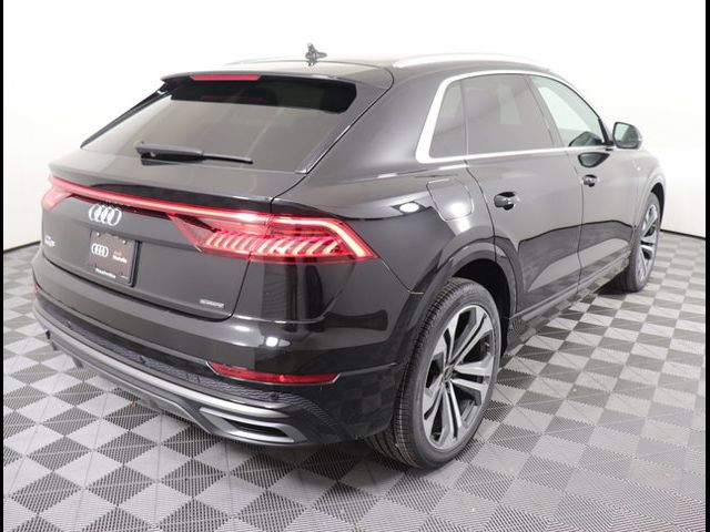 2022 Audi Q8 Premium Plus