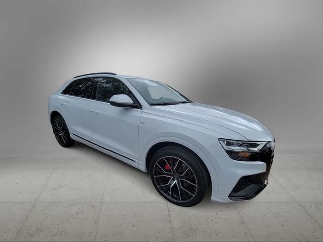 2022 Audi Q8 Premium Plus