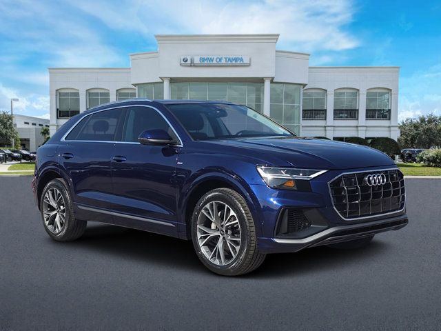 2022 Audi Q8 Premium Plus