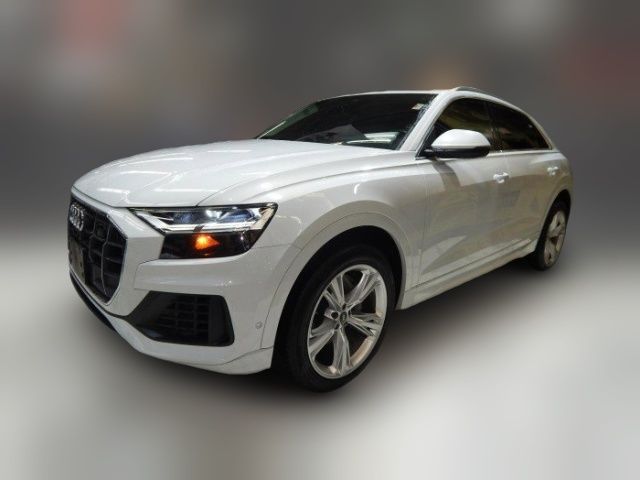 2022 Audi Q8 Premium Plus