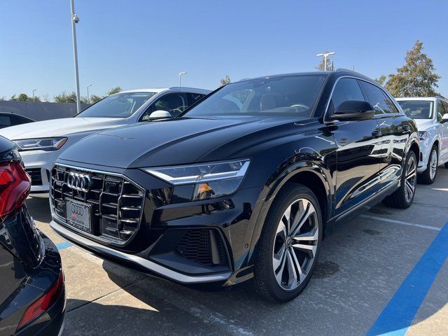 2022 Audi Q8 Premium Plus