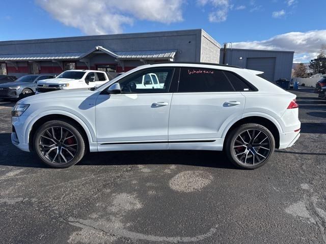 2022 Audi Q8 Premium Plus