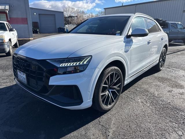 2022 Audi Q8 Premium Plus