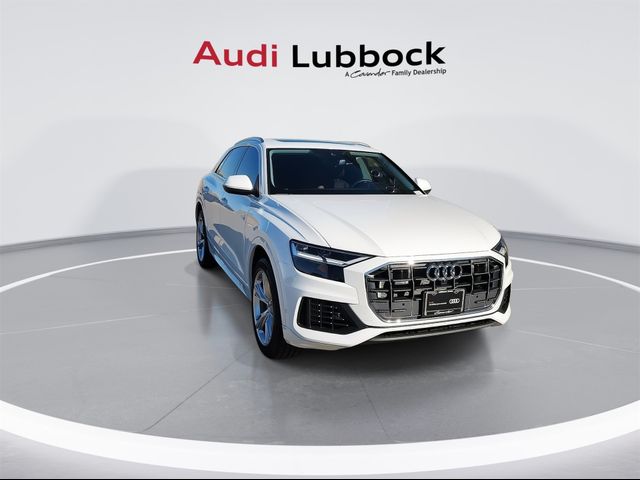 2022 Audi Q8 Premium Plus