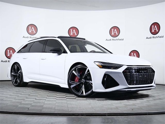 2022 Audi RS 6 Avant Base