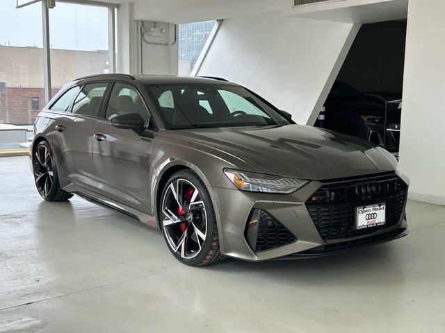 2022 Audi RS 6 Avant Base