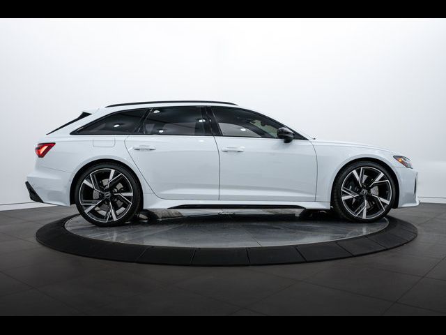 2022 Audi RS 6 Avant Base