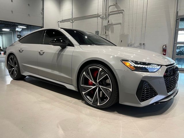 2022 Audi RS 7 Base