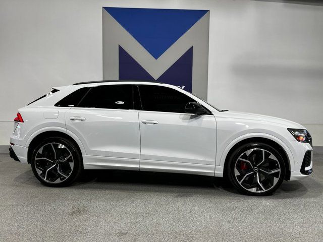 2022 Audi RS Q8 Base