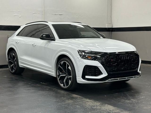 2022 Audi RS Q8 Base