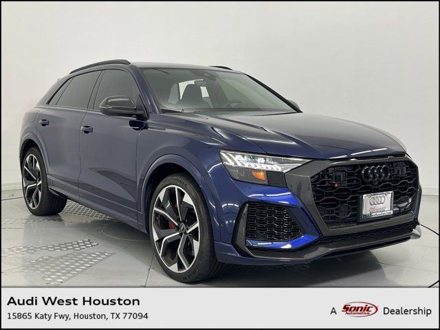 2022 Audi RS Q8 Base