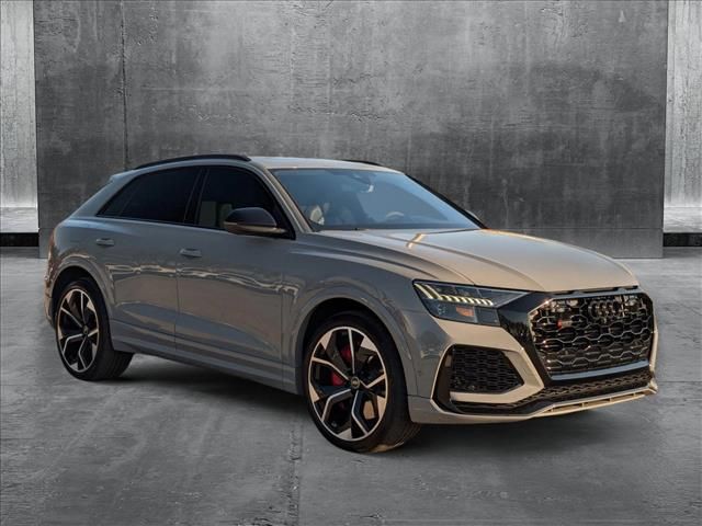 2022 Audi RS Q8 Base