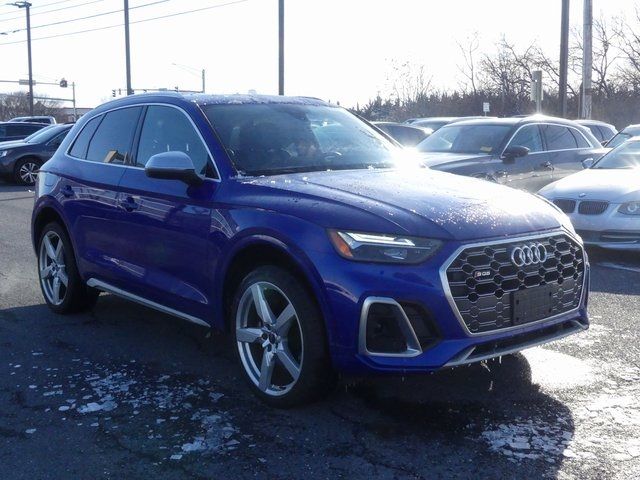 2022 Audi SQ5 Premium Plus