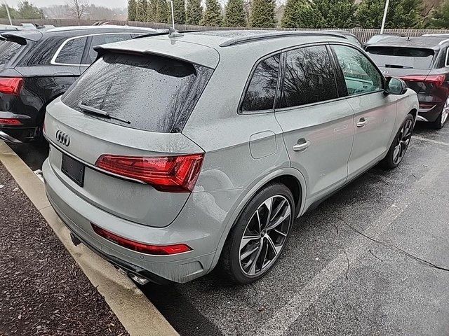 2022 Audi SQ5 Premium Plus