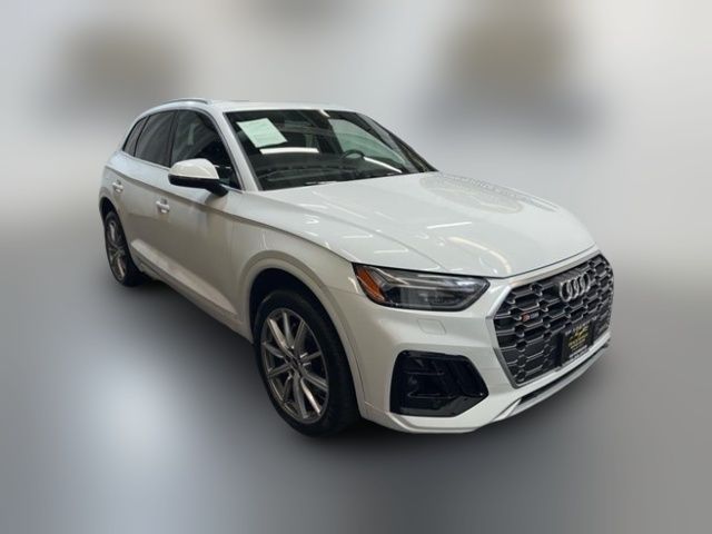 2022 Audi SQ5 Premium