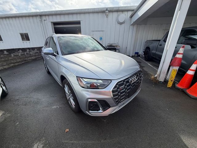 2022 Audi SQ5 Premium