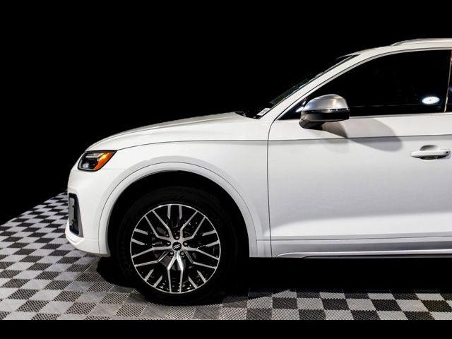 2022 Audi SQ5 Premium