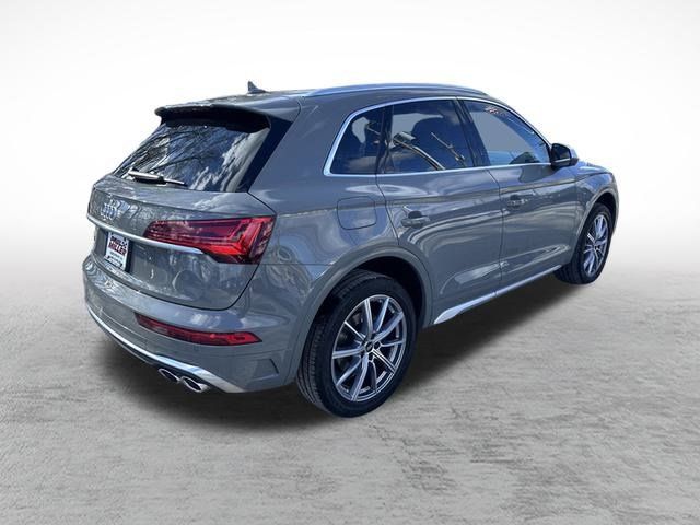 2022 Audi SQ5 Premium