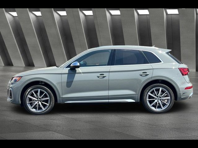 2022 Audi SQ5 Premium