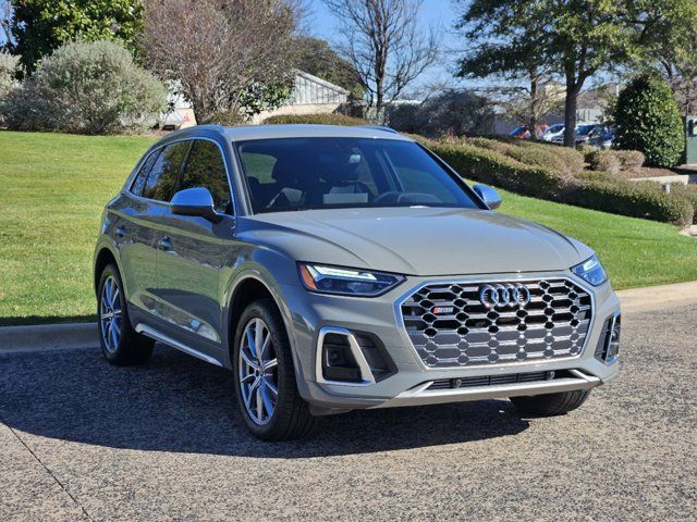 2022 Audi SQ5 Premium