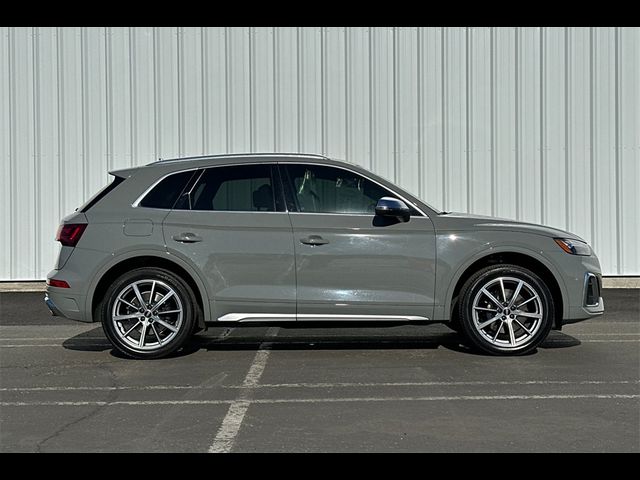 2022 Audi SQ5 Premium