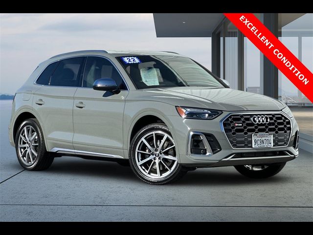 2022 Audi SQ5 Premium