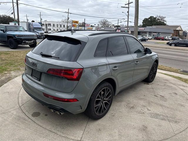 2022 Audi SQ5 Premium Plus