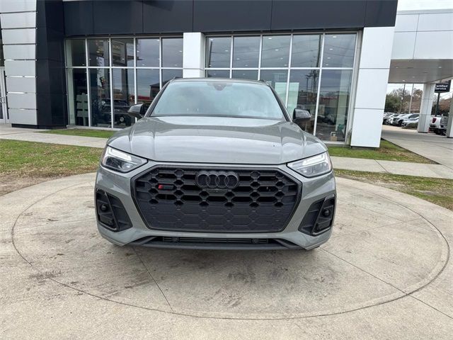 2022 Audi SQ5 Premium Plus