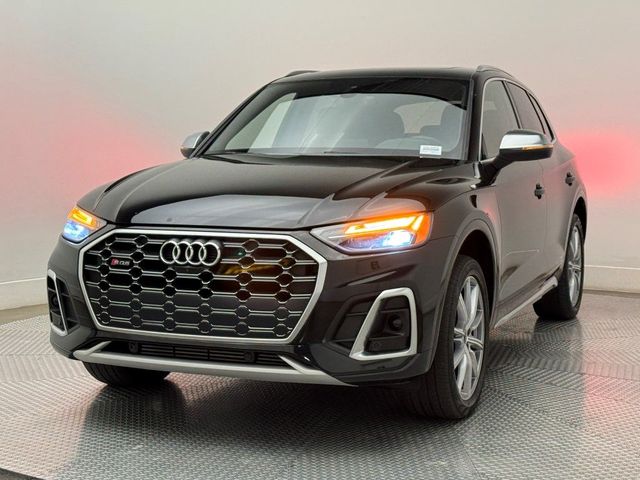 2022 Audi SQ5 Premium Plus