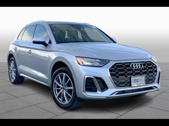 2022 Audi SQ5 Premium Plus