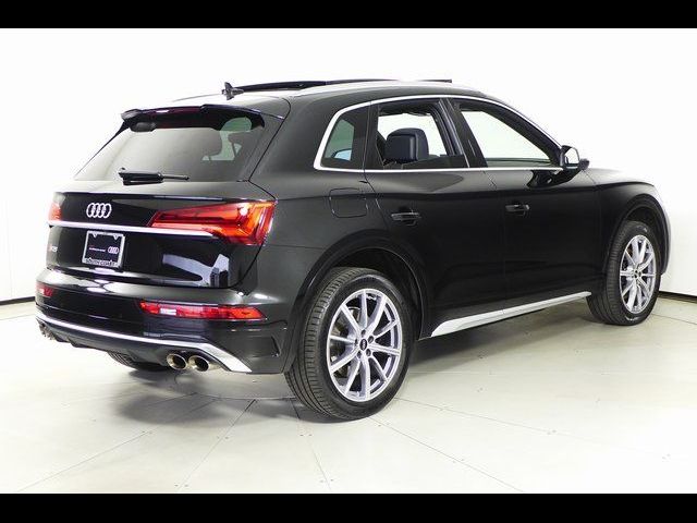 2022 Audi SQ5 Premium Plus