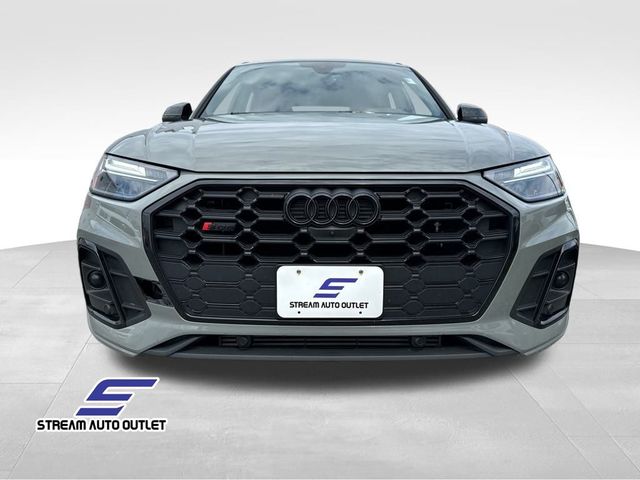 2022 Audi SQ5 Premium Plus