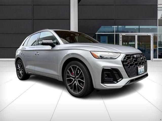 2022 Audi SQ5 Premium Plus