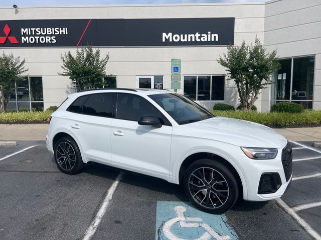 2022 Audi SQ5 Premium Plus