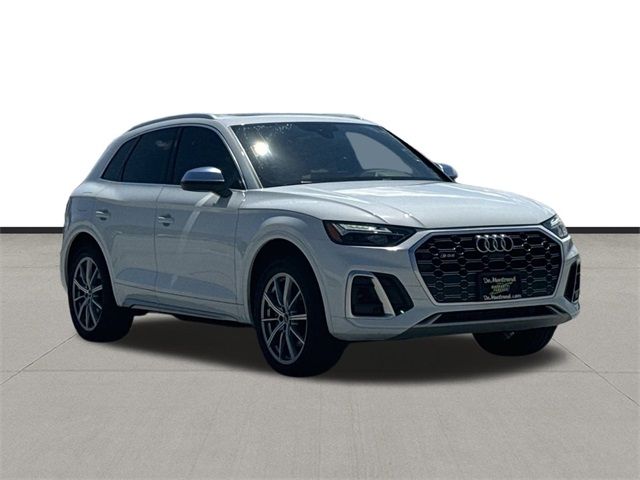 2022 Audi SQ5 Premium Plus