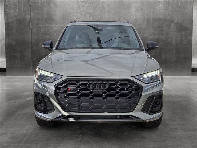 2022 Audi SQ5 Premium Plus