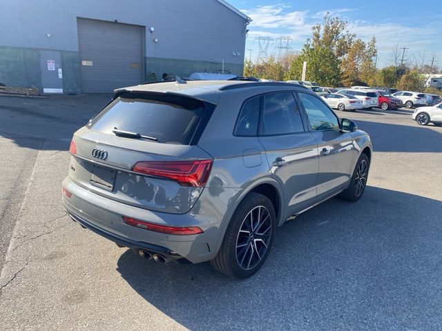 2022 Audi SQ5 Premium Plus