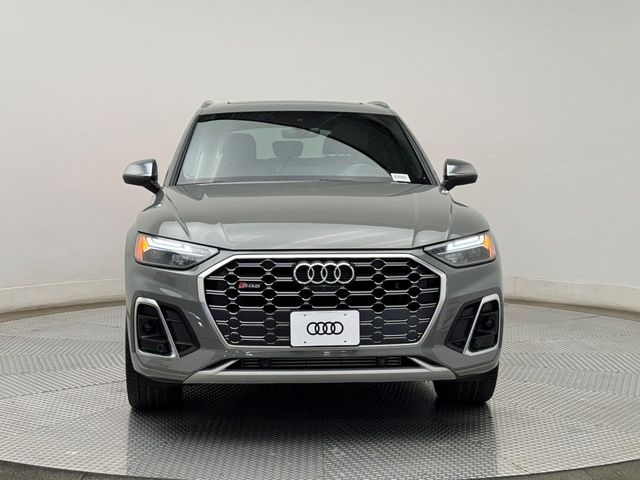 2022 Audi SQ5 Premium Plus