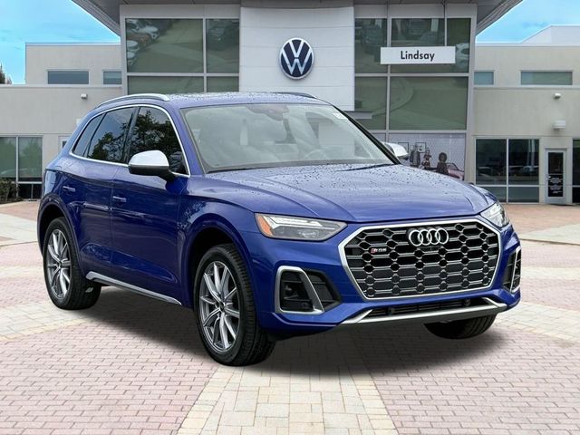 2022 Audi SQ5 Premium Plus