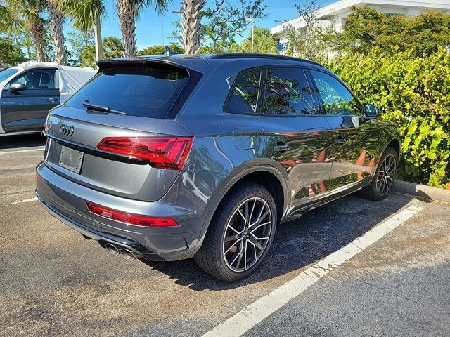 2022 Audi SQ5 Premium Plus